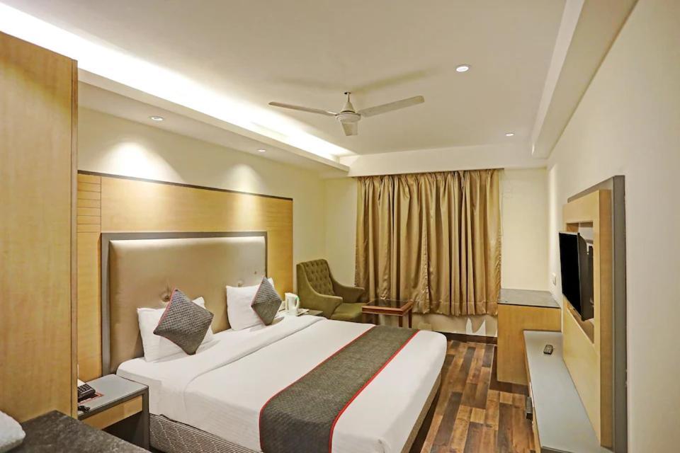 Hotel Superb 5 Mins Walk From New Delhi Station Exterior foto