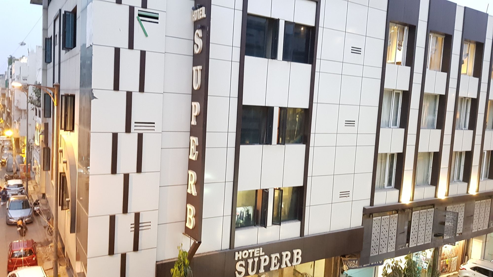 Hotel Superb 5 Mins Walk From New Delhi Station Exterior foto